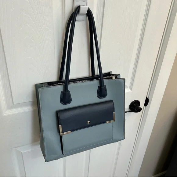 Chic Blue Two-Tone Tote Bag - Picture 2 of 16